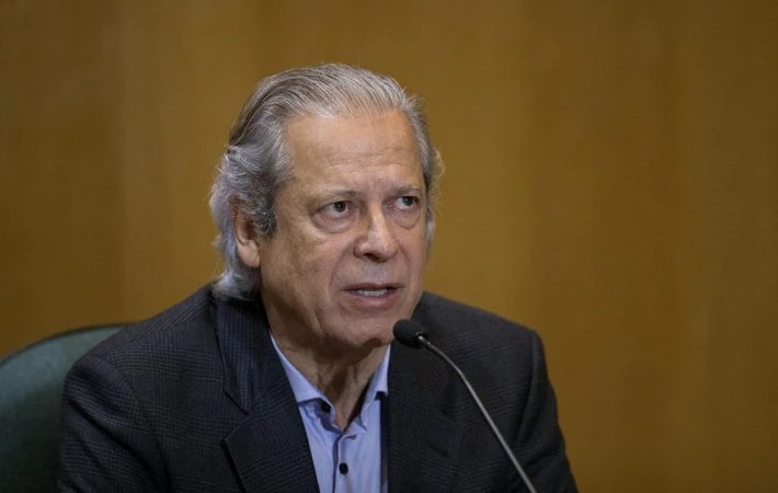 José Dirceu avalia que faltou estratégia para vencer força do poder econômico e político da base bolsonarista no Congresso